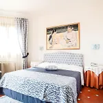 Szálloda Stefania Boutique By The 4*