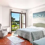 Stefania Boutique By The Szálloda Olbia
