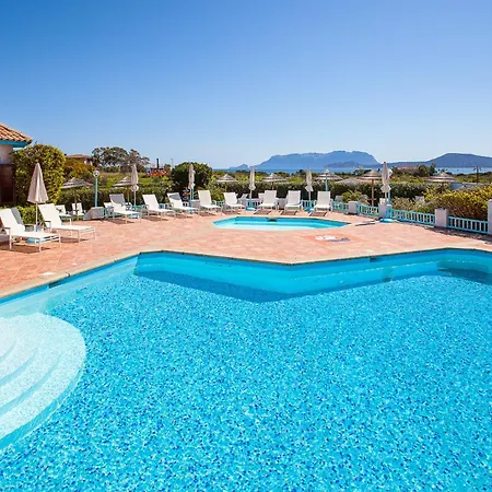 Stefania Boutique By The 4* Olbia