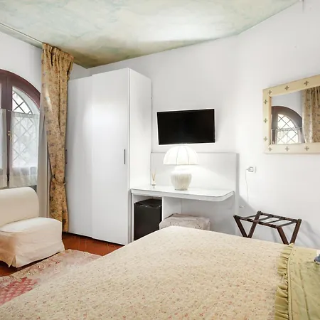 Stefania Boutique By The Hotel Olbia
