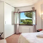 Stefania Boutique By The Hotel