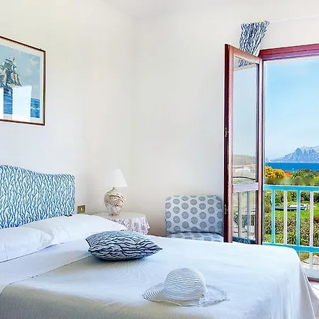 ステファニア ブティック バイ ザ ビーチ ホテル オルビア