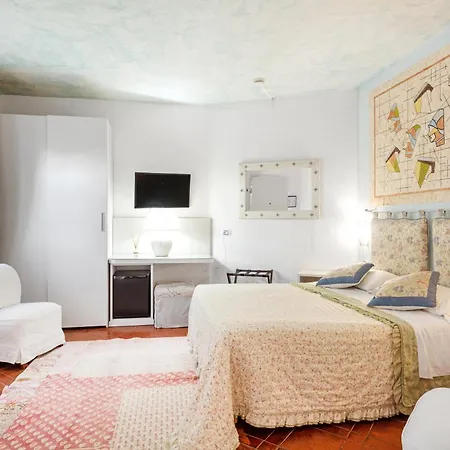 Stefania Boutique By The Hotel