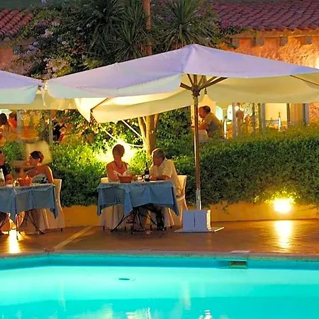 Stefania Boutique By The 4* Olbia