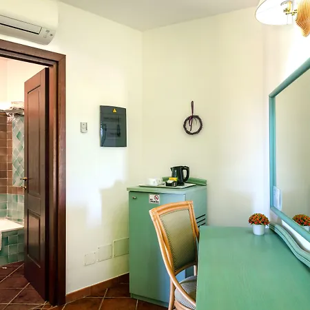 Hotel Stefania Boutique By The Olbia