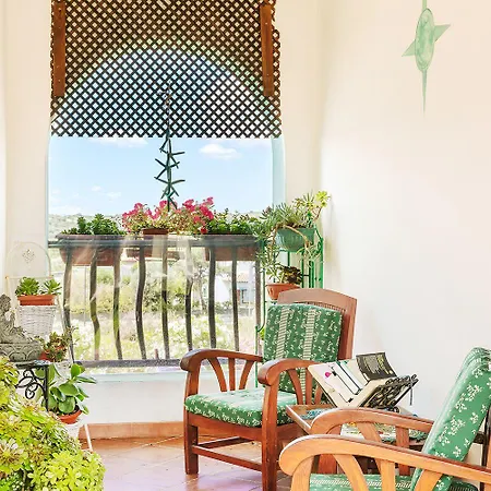 Hotel Stefania Boutique By The 4*