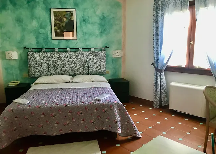 Stefania Boutique By The Olbia