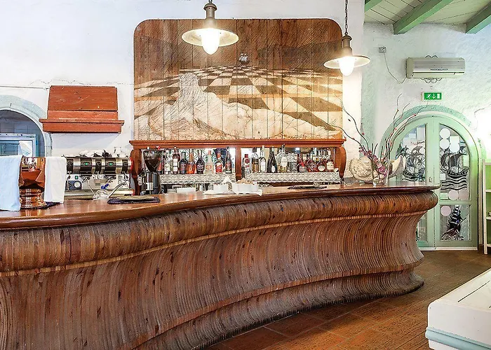 Stefania Boutique By The